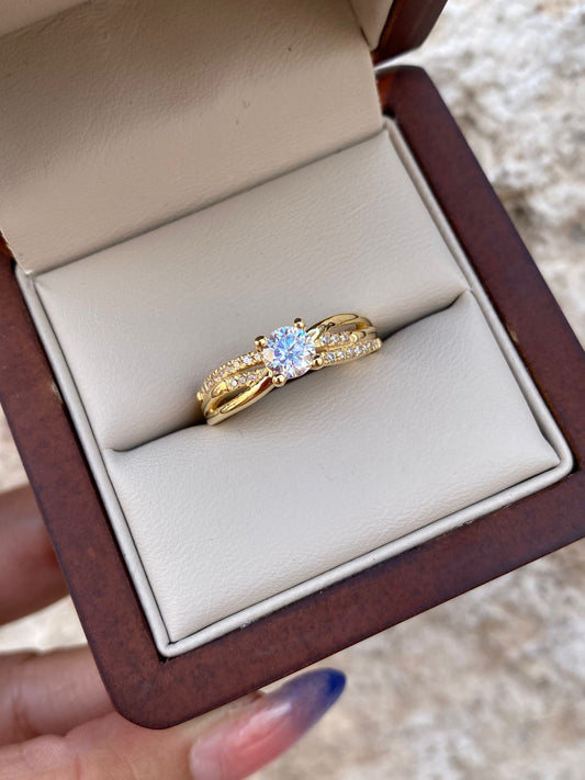 Anillo de compromiso "Luz Eterna"