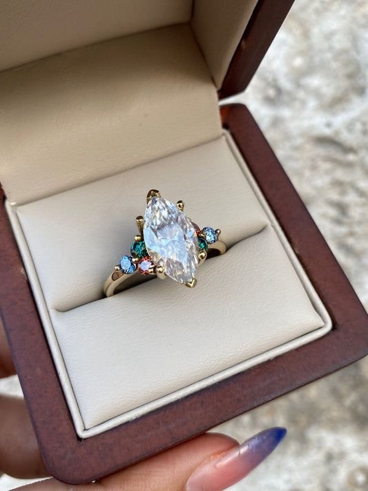 Anillo de compromiso "Aurora mística"