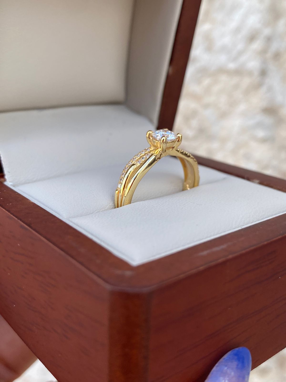 Anillo de compromiso "Luz Eterna"