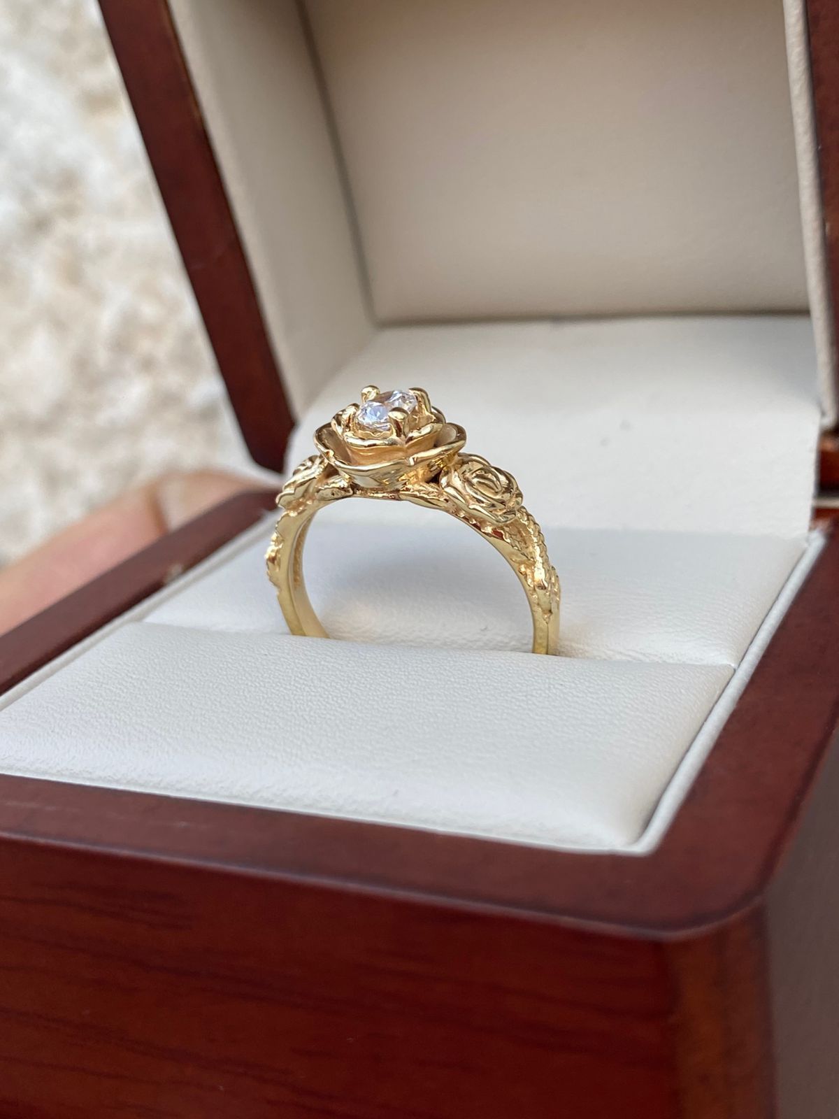 Anillo de compromiso "Flor de Amor"