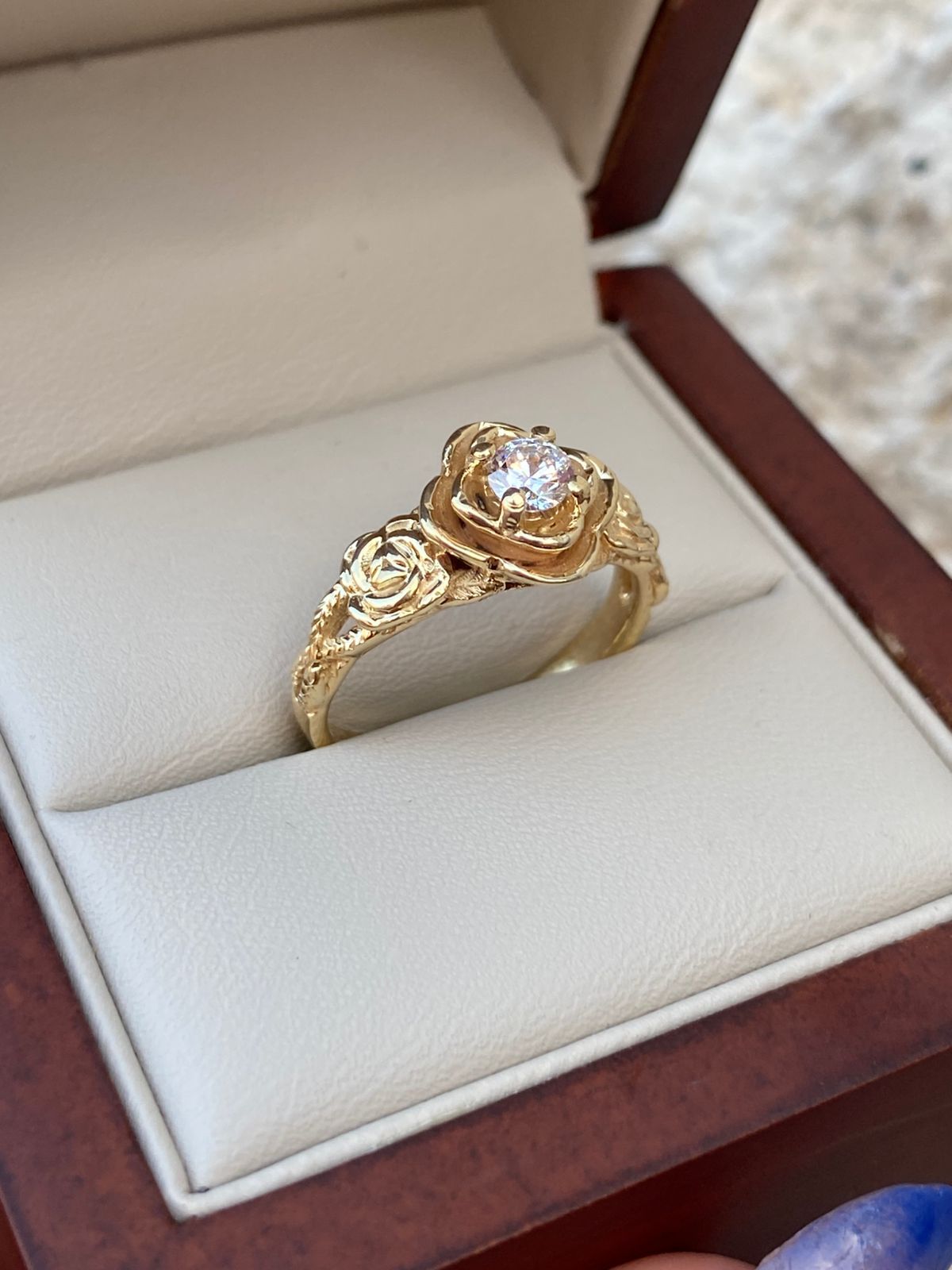 Anillo de compromiso "Flor de Amor"