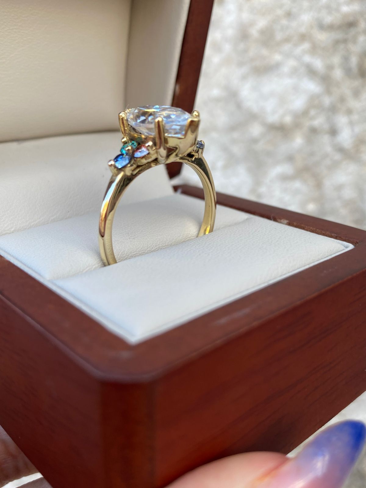 Anillo de compromiso "Aurora mística"